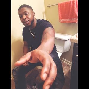 Meet your Posher, Deonte